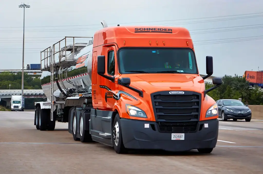 On‑Site Fueling vs. Traditional Delivery: Which Is Better for Your Fleet?